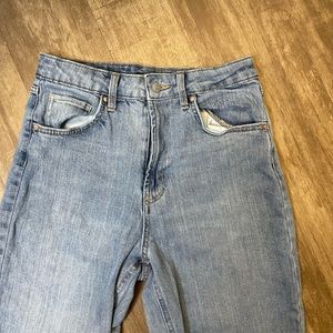 High waisted stretchy mom jeans